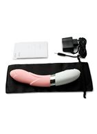 Розовый вибратор украшенный лепестками Iris Pink