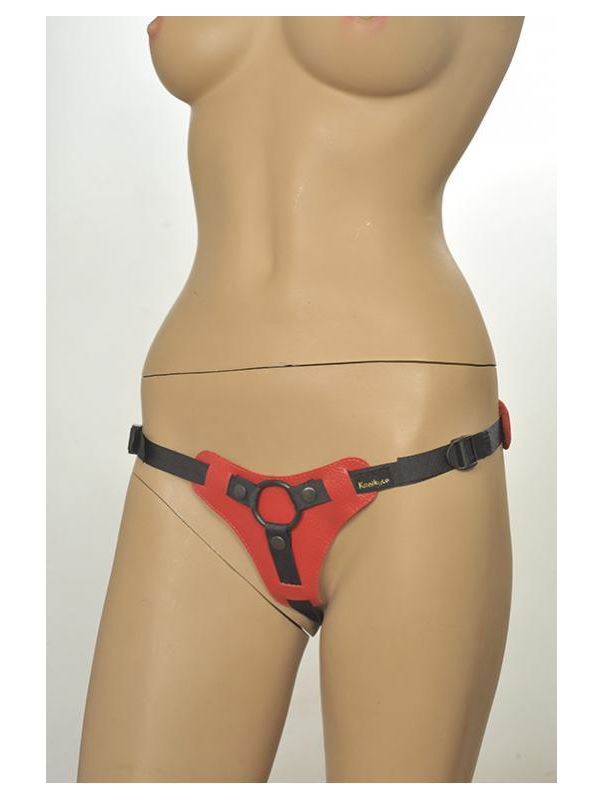 Красно-чёрные трусики для фиксации насадок кольцом Kanikule Leather Strap-on Harness Anatomic Thong