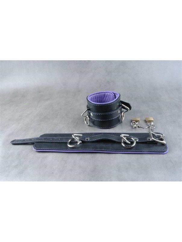 Кожаные подвёрнутые наручники с фиолетовой подкладкой