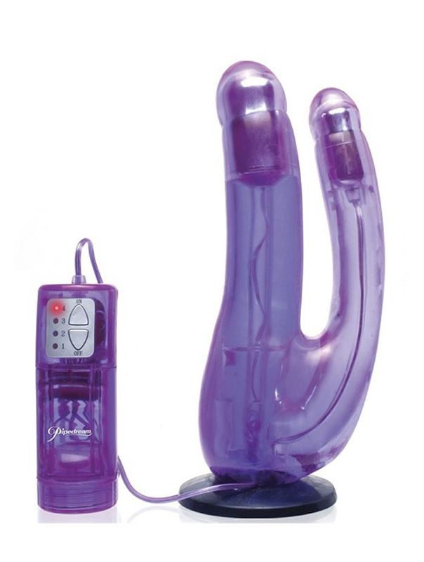 Фиолетовый двойной страпон с вибратором Crotchless Vibrating Double Penentrator (19 см)