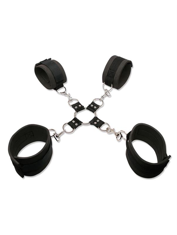 Cоединенные фиксацией наручники и наножники Extreme Hog-Tie Kit
