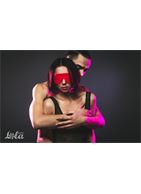 Красная маска Shy