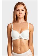 Бюстгальтер с формованными чашками на поролоне