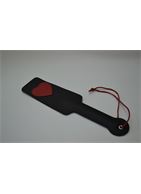 Чёрная хлопалка с сердечком и петлёй