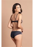 Бюстгальтер из эластичной микросетки с цветочной вышивкой