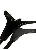 Черные лаковые трусики-стринги с бантиком