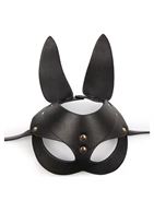 Черная маска с удлиненными ушками и заклепками