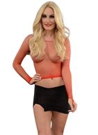 Дерзкий комплект: сетчатый топ и облегающая мини-юбка