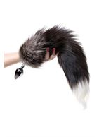 Серебристая металлическая анальная пробка с хвостом чернобурой лисы (размер S)