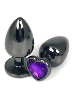 Черная металлическая анальная пробка с фиолетовым стразом-сердечком (7,5 см)