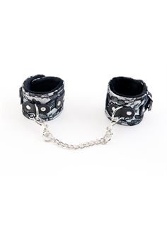 Кружевные серебристые наручники 