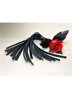 Черная кожаная плеть с красной лаковой розой в рукояти (40 см)