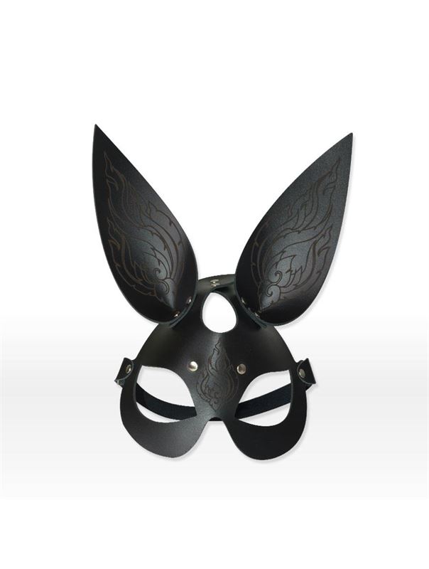 Чёрная кожаная маска с узором на длинных ушках