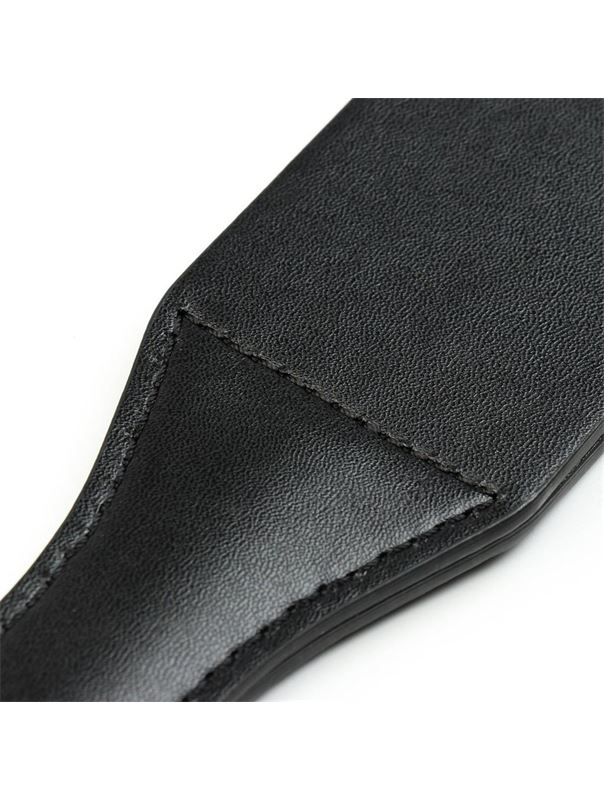 Черная гладкая шлепалка SLAVE (38 см)