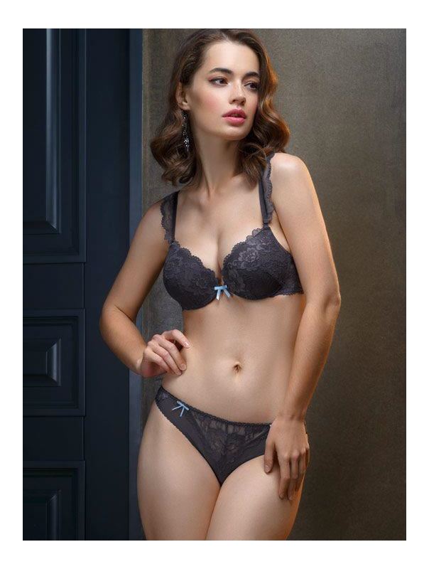 Бюстгальтер пуш-ап с крылышками на бретелях