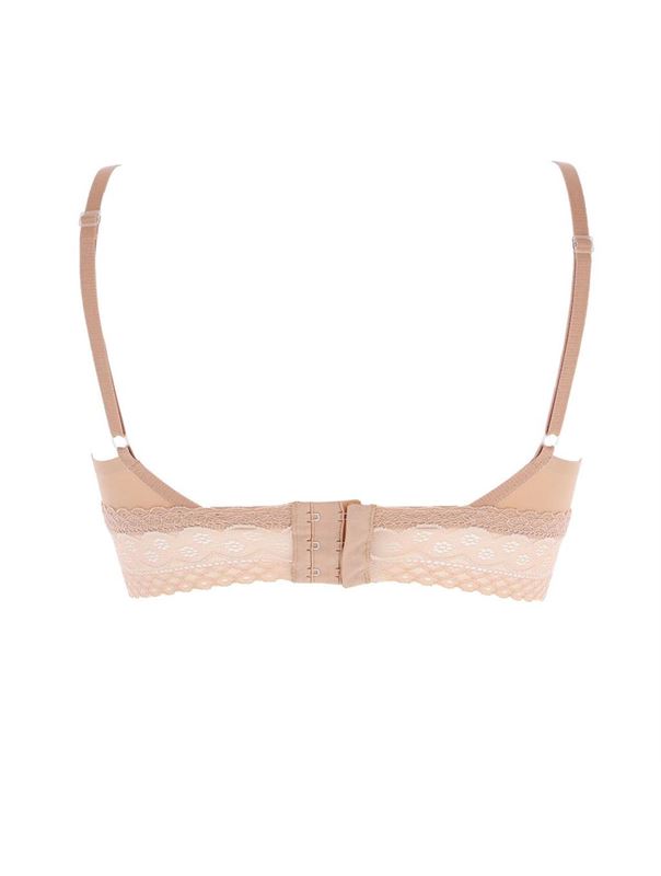 Декольтированный бюстгальтер с уплотненными чашками