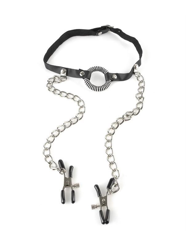 Кляп с цепочкой и клипсами для сосков O-Ring Gag Nipple Clamps