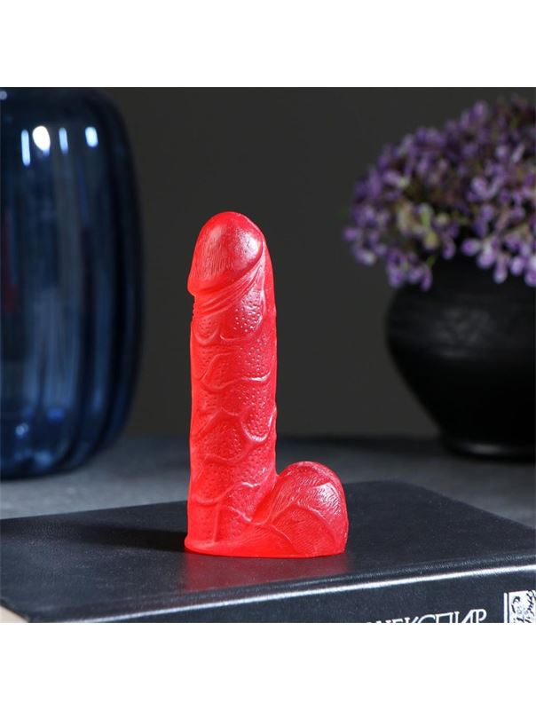 Красное фигурное мыло «Фаворит» с земляничным ароматом (95 гр)