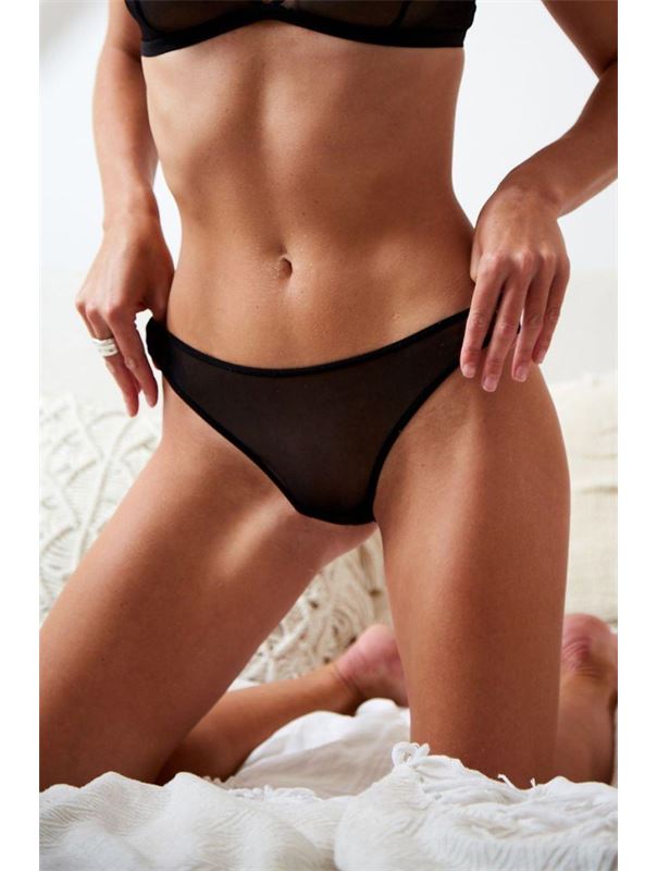 Полупрозрачные трусики-бразилиана из сетки