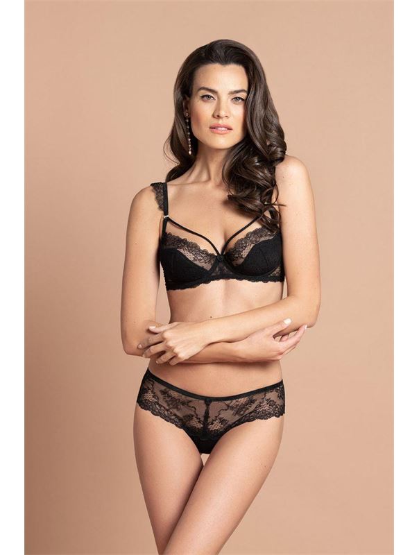 Красивый бюстгальтер из эластичного кружевного полотна