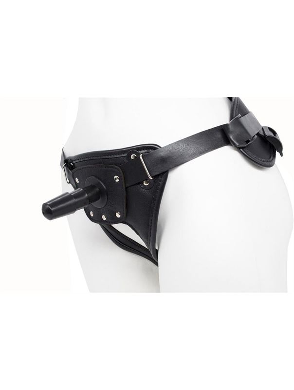 Реалистичный фаллоимитатор на трусиках с плугом (18,5 см)