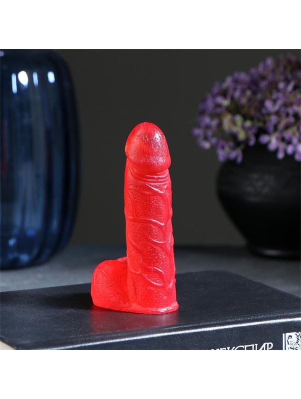 Красное фигурное мыло «Фаворит» с земляничным ароматом (95 гр)